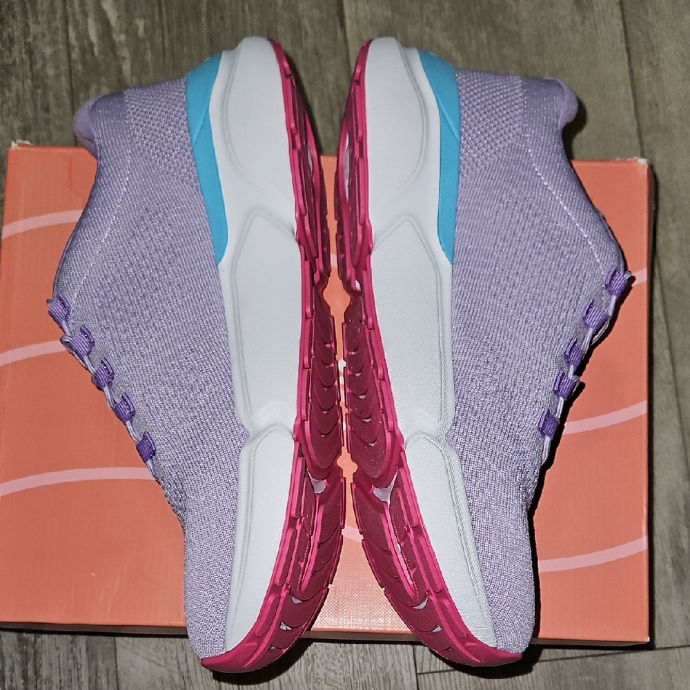 Easy Spirit Purple and Red Sneakers - Picture 5 of 6